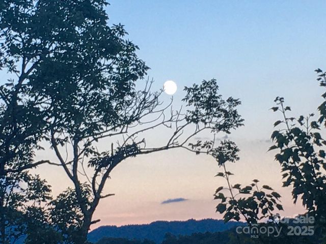 120 Pleasant View Boulevard, Sugar Mountain, NC 28604