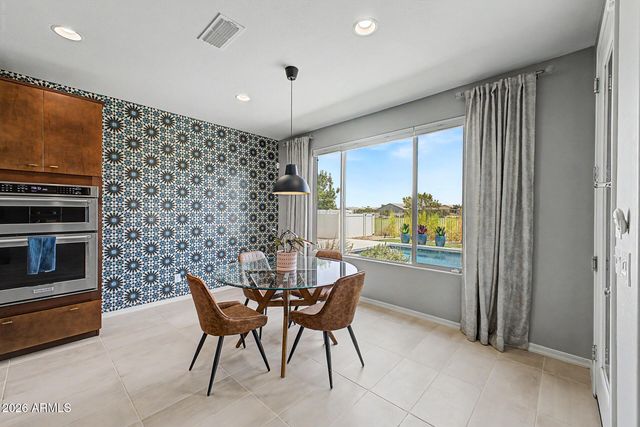 6325 S 24TH Place, Phoenix, AZ 85042