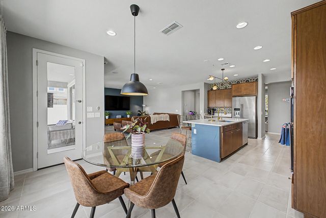 6325 S 24TH Place, Phoenix, AZ 85042
