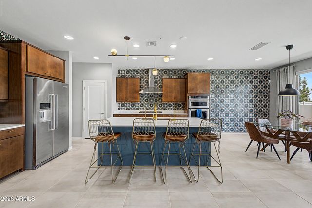 6325 S 24TH Place, Phoenix, AZ 85042