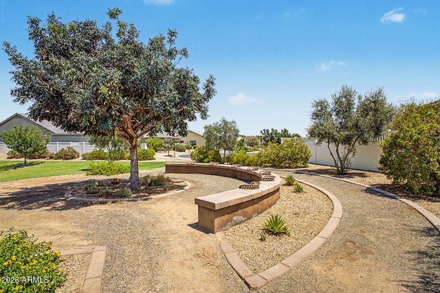 6325 S 24TH Place, Phoenix, AZ 85042