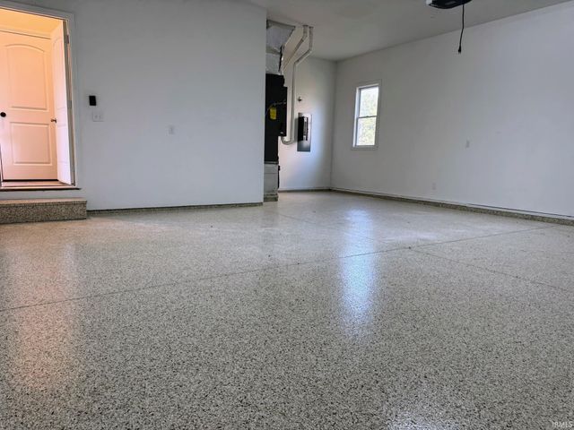 1999 Hickory Hill Court, Newburgh, IN 47630