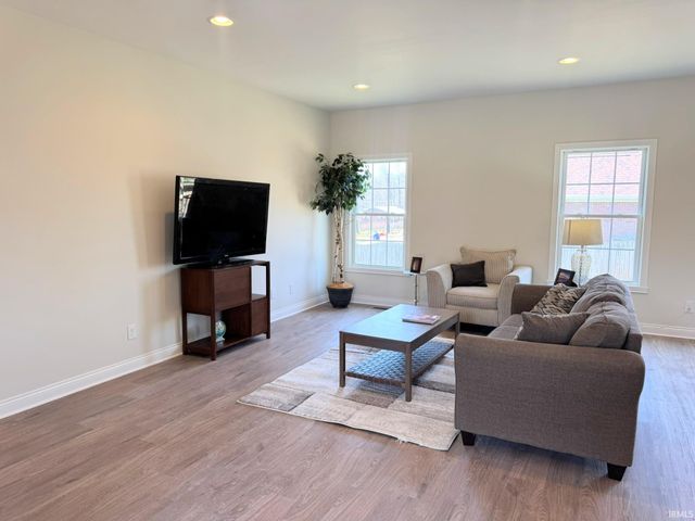 1999 Hickory Hill Court, Newburgh, IN 47630