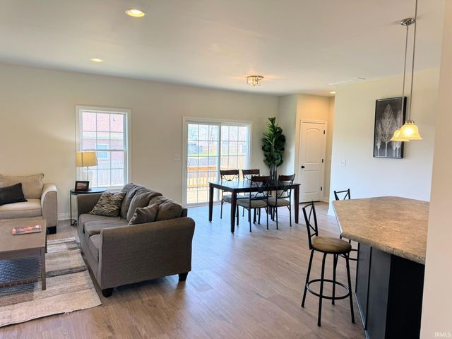 1999 Hickory Hill Court, Newburgh, IN 47630