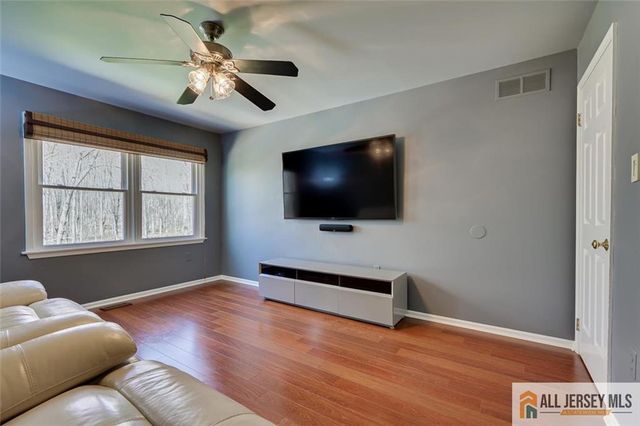 13 Patricia Way, South Brunswick, NJ 08824