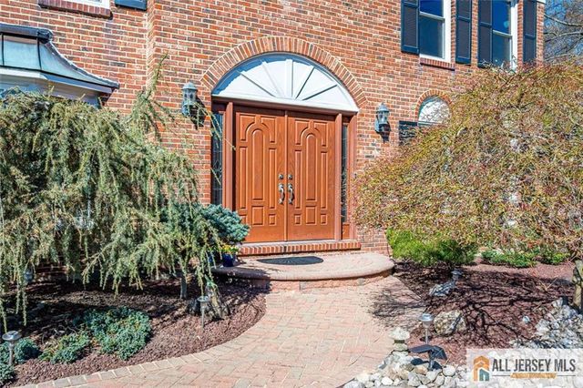 13 Patricia Way, South Brunswick, NJ 08824