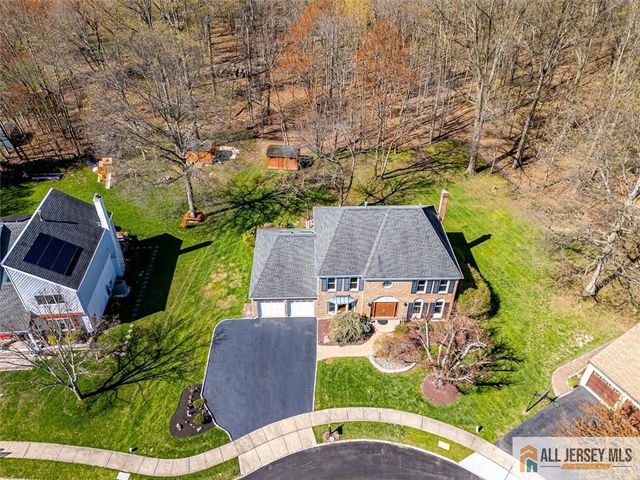 13 Patricia Way, South Brunswick, NJ 08824