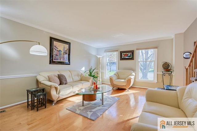 13 Patricia Way, South Brunswick, NJ 08824