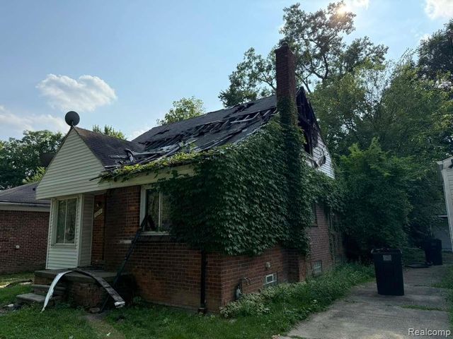 9575 Braile Street, Detroit, MI 48228