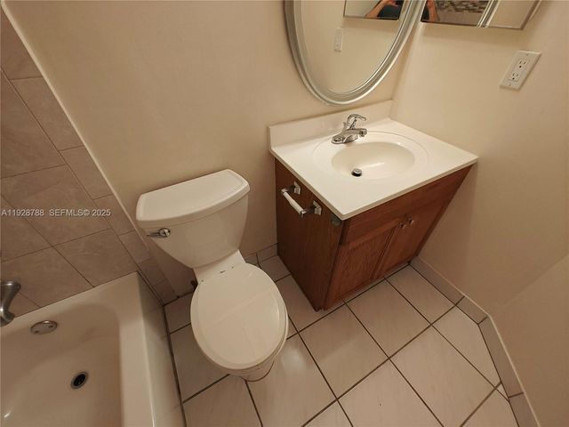 8750 Royal Palm Blvd 111-3, Coral Springs, FL 33065