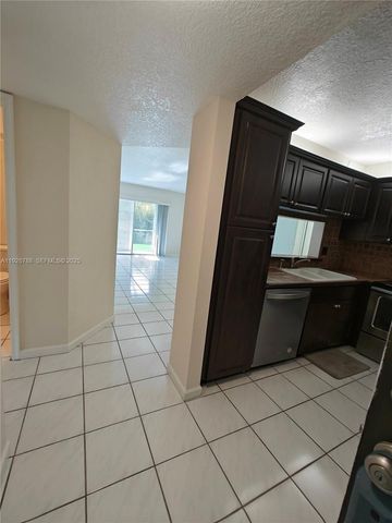 8750 Royal Palm Blvd 111-3, Coral Springs, FL 33065