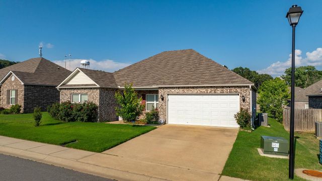 2230 Matthews Meadows Lane, Conway, AR 72032