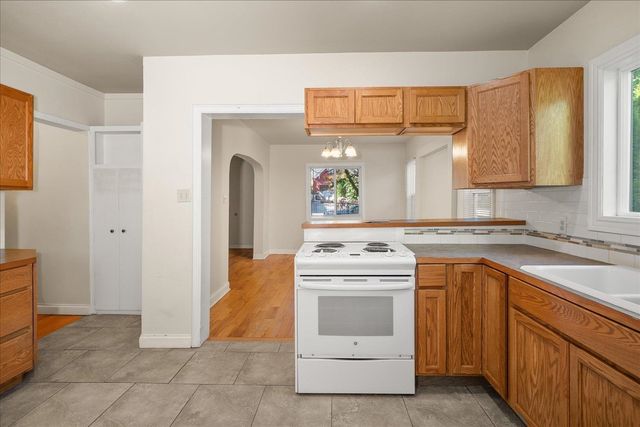 508 E 19th Ave, Spokane, WA 99203