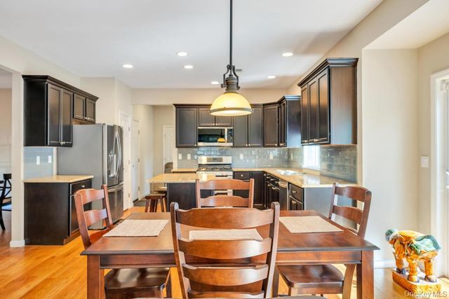 27 Grant Street, Port Jefferson Station, NY 11776