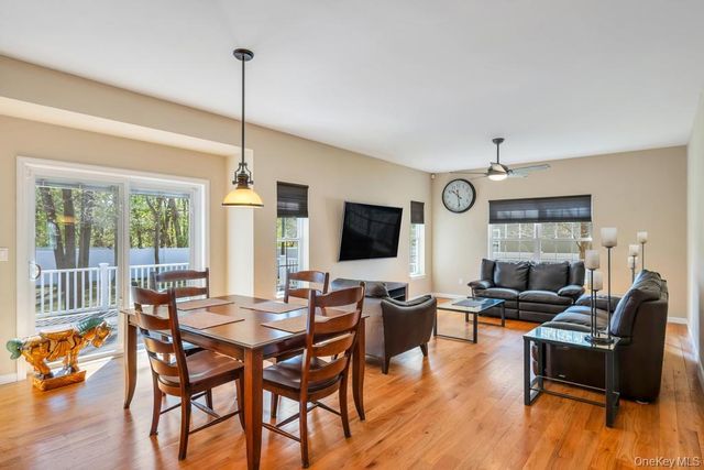 27 Grant Street, Port Jefferson Station, NY 11776