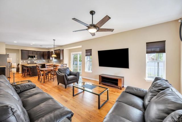 27 Grant Street, Port Jefferson Station, NY 11776