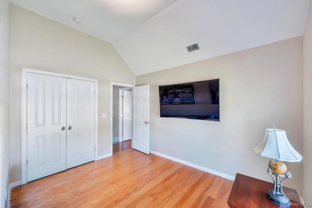 27 Grant Street, Port Jefferson Station, NY 11776