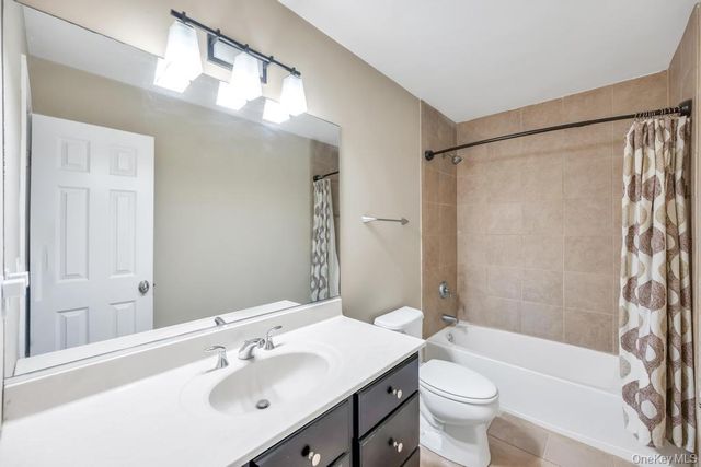 27 Grant Street, Port Jefferson Station, NY 11776