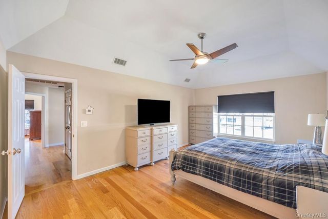 27 Grant Street, Port Jefferson Station, NY 11776