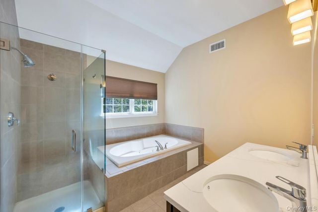 27 Grant Street, Port Jefferson Station, NY 11776