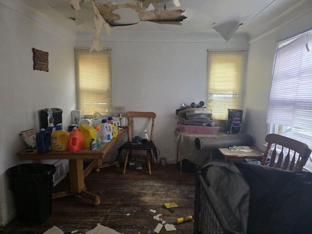 14677 Cloverlawn Avenue, Detroit, MI 48238