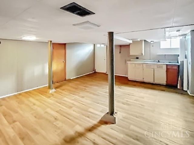 1535 Kenova Avenue, Cincinnati, OH 45237