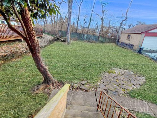 1535 Kenova Avenue, Cincinnati, OH 45237