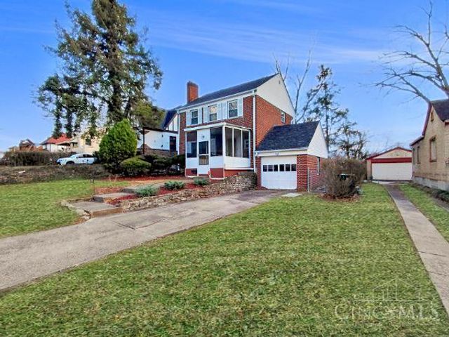 1535 Kenova Avenue, Cincinnati, OH 45237