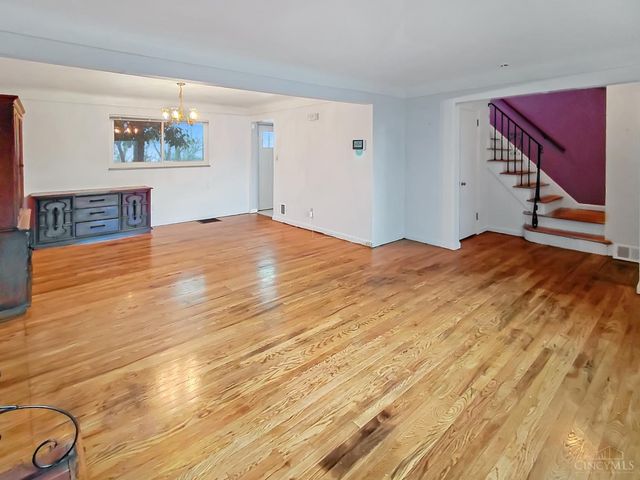 1535 Kenova Avenue, Cincinnati, OH 45237