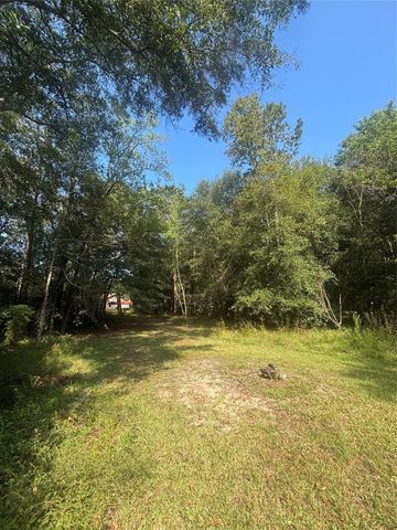 402 County Road 3708, Splendora, TX 77372