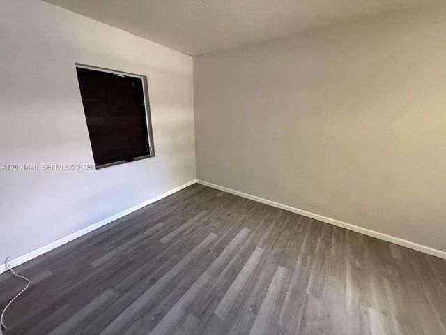 817 NW 10th St 2, Hallandale Beach, FL 33009