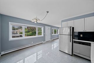 52 Beach St 1-yearround, Plymouth, MA 02360