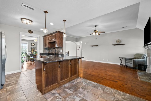 1764 Autumnwood Blvd, Clarksville, TN 37042