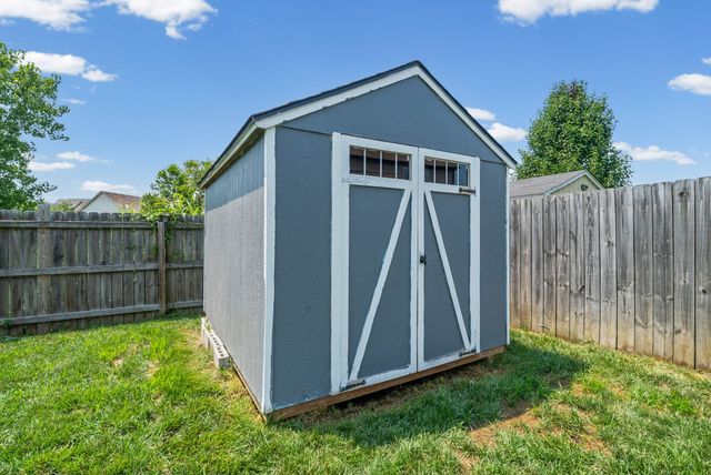 1764 Autumnwood Blvd, Clarksville, TN 37042