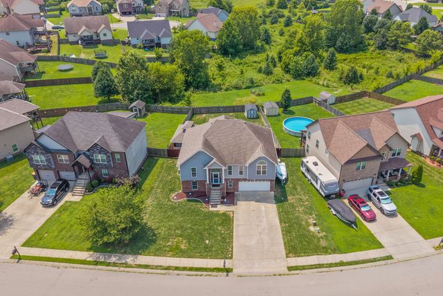 1764 Autumnwood Blvd, Clarksville, TN 37042