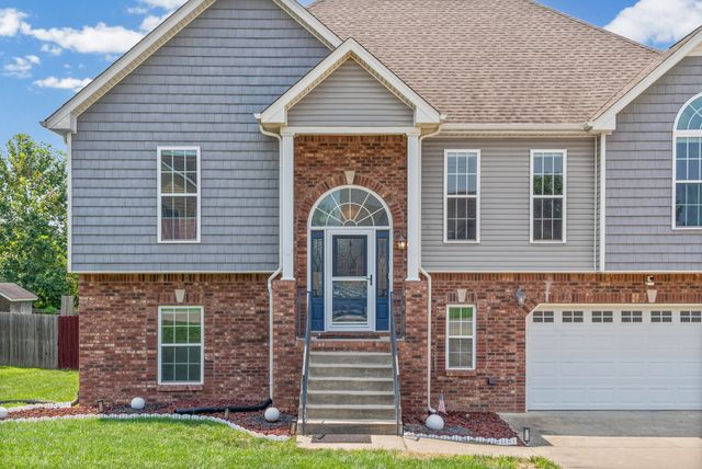 1764 Autumnwood Blvd, Clarksville, TN 37042