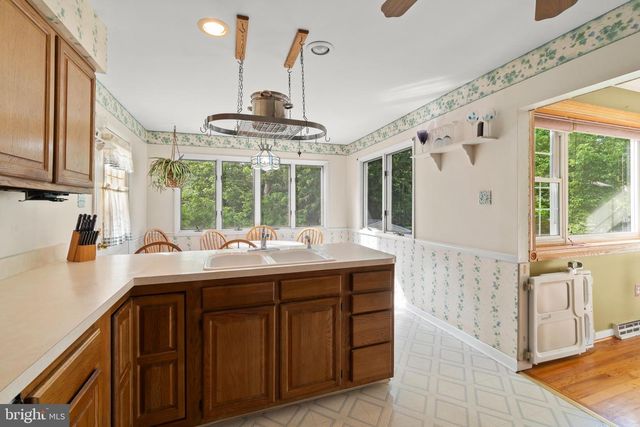 78 WALNUT ST, Mount Holly, NJ 08060