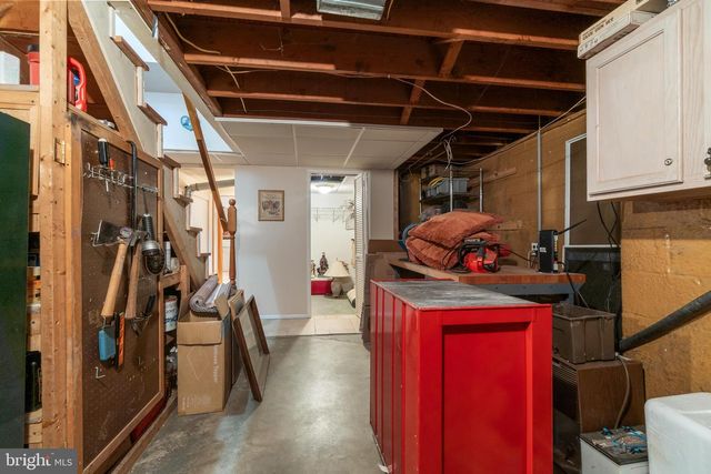 78 WALNUT ST, Mount Holly, NJ 08060