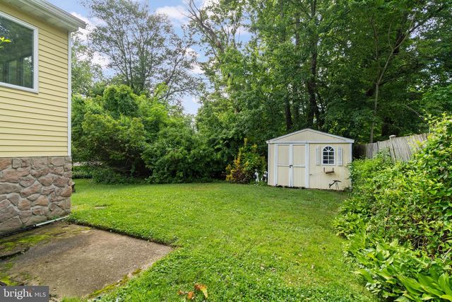 78 WALNUT ST, Mount Holly, NJ 08060