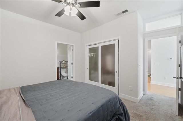 4521 Wornall Road 208, Kansas City, MO 64111
