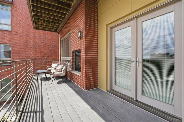 4521 Wornall Road 208, Kansas City, MO 64111