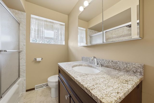 15201 Sunset Drive, Dolton, IL 60419