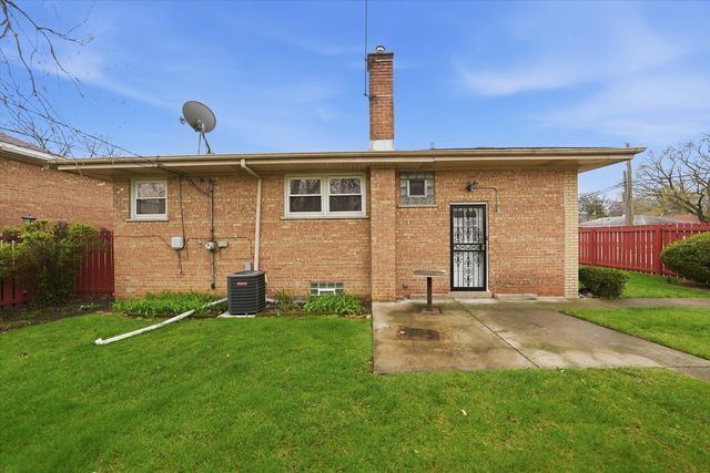 15201 Sunset Drive, Dolton, IL 60419