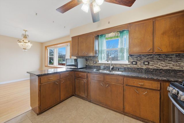 15201 Sunset Drive, Dolton, IL 60419