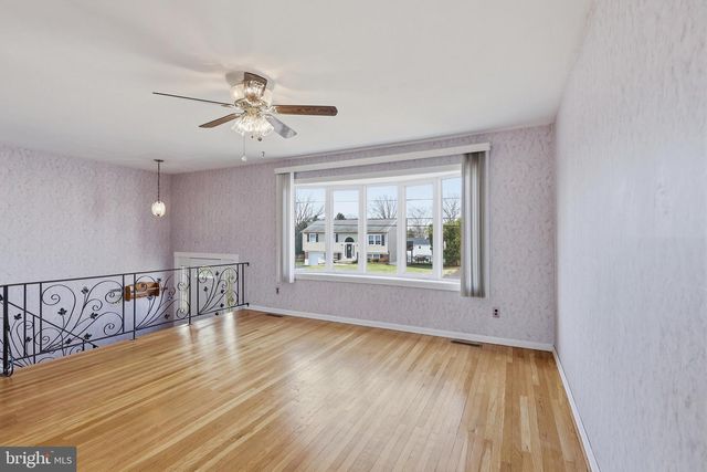 403 BYRON RD, Warminster, PA 18974