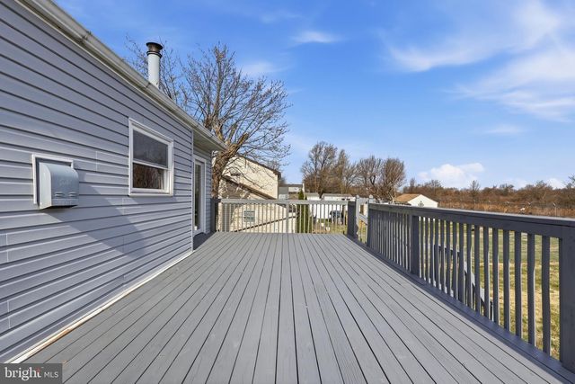 403 BYRON RD, Warminster, PA 18974