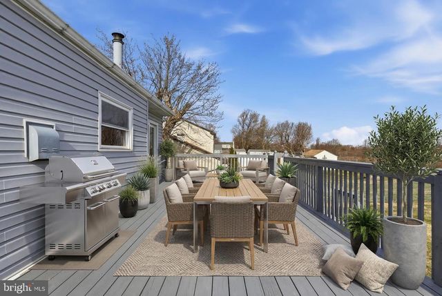 403 BYRON RD, Warminster, PA 18974