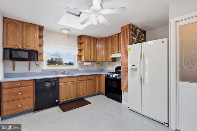 403 BYRON RD, Warminster, PA 18974