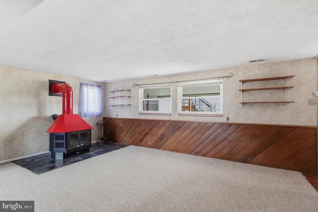 403 BYRON RD, Warminster, PA 18974