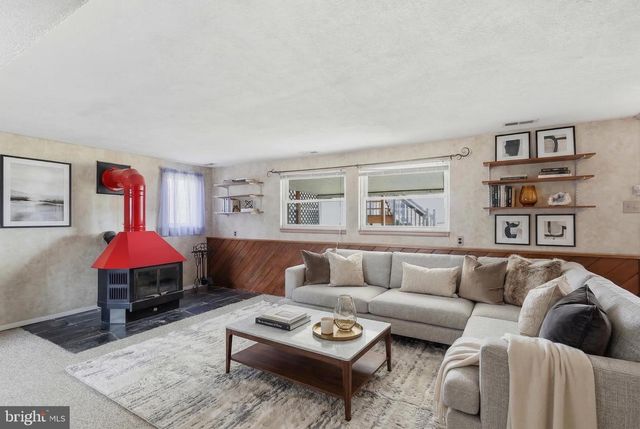 403 BYRON RD, Warminster, PA 18974